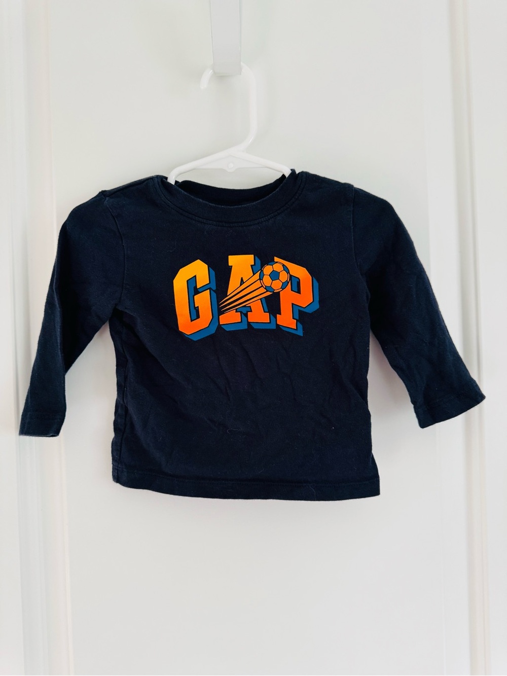 GAP baby (6-12 mo.) Navy Long Sleeve soccer Tee with Orange & Blue Logo